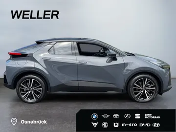 Car image 4