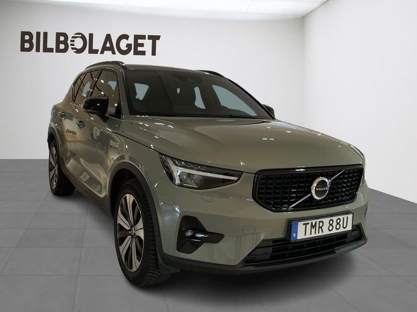 Volvo XC40 Recharge T4 Plus Dark 157 kW image number 7