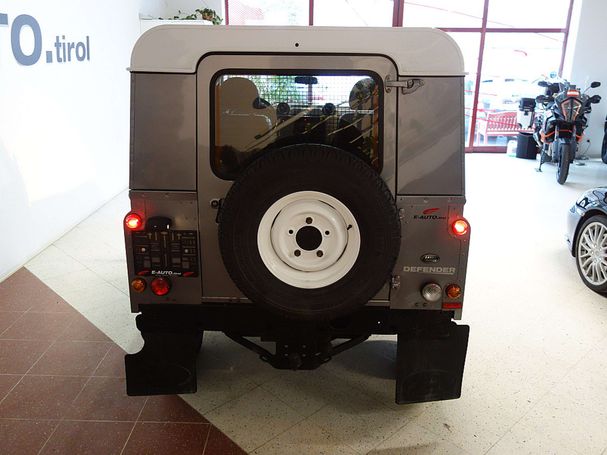 Land Rover Defender 90 2.2 90 kW image number 6