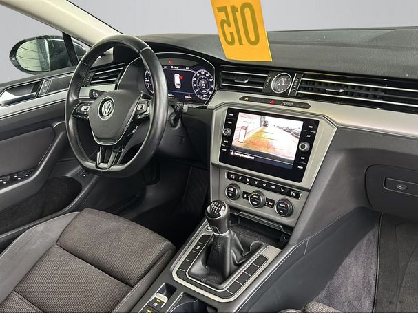 Volkswagen Passat Variant 110 kW image number 17