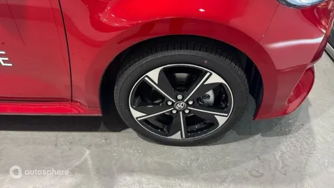 Car image 20