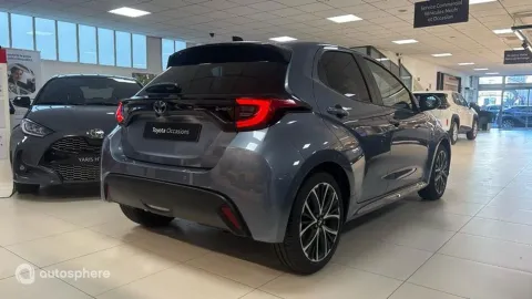 Car image 5