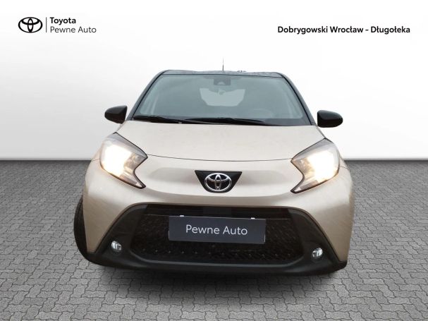 Toyota Aygo X 53 kW image number 9