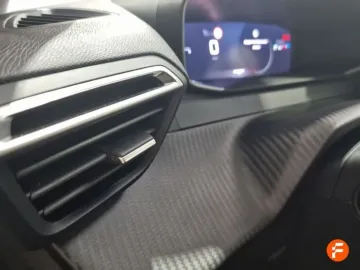 Car image 31