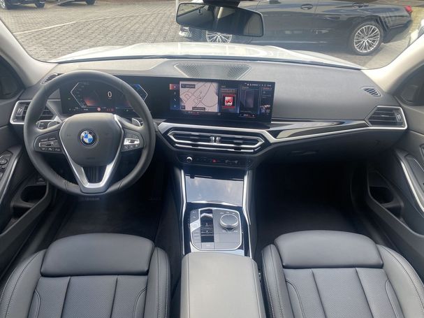 BMW 320d Touring xDrive 140 kW image number 9