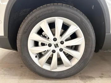 Car image 31