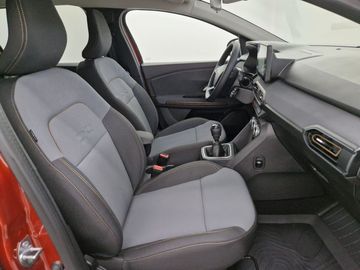 Car image 15