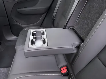Car image 39