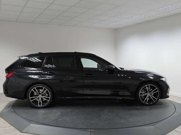 BMW 330 Touring xDrive 213 kW image number 2