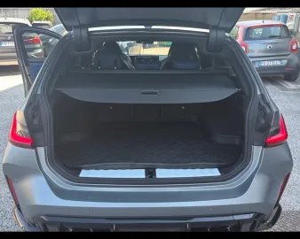 Car image 32