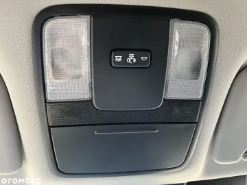 Car image 34