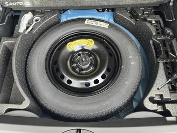 Car image 31