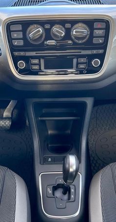 Volkswagen up! 55 kW image number 10