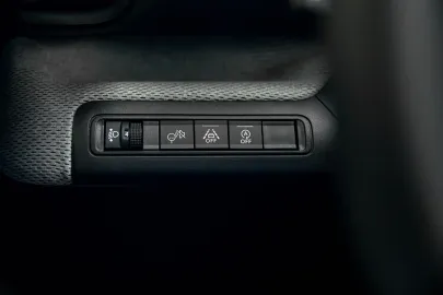 Car image 27