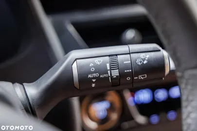 Car image 35