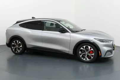 Car image 27