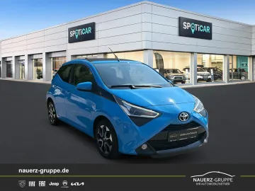 Car image 2
