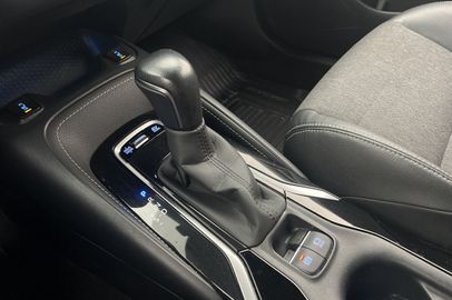 Car image 26