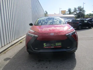 Car image 3