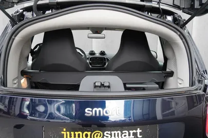 Car image 34