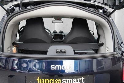 Car image 34