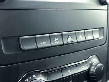 Car image 37