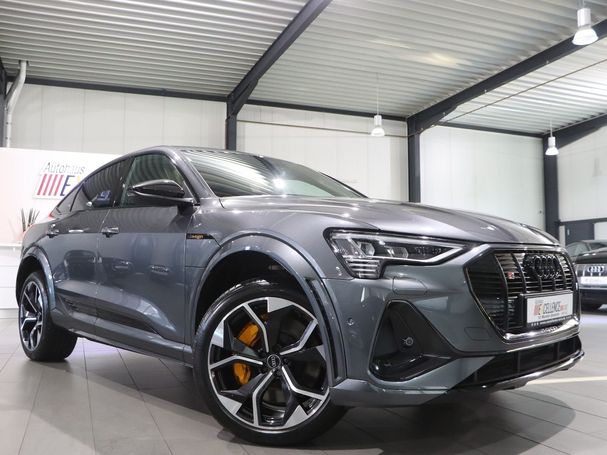 Audi e-tron quattro S-line Sportback 370 kW image number 3