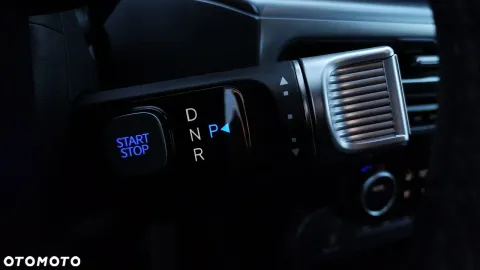 Car image 36