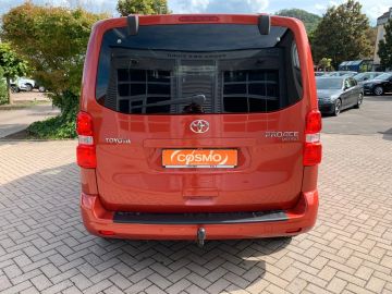 Car image 33
