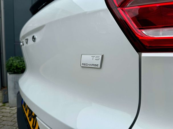 Volvo XC40 T5 Plus 193 kW image number 17