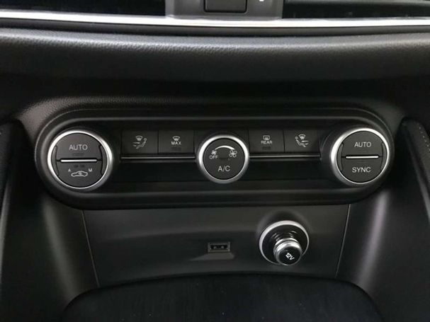 Alfa Romeo Stelvio 2.2 Diesel AT8 140 kW image number 18