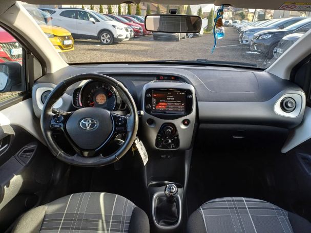 Toyota Aygo 53 kW image number 13