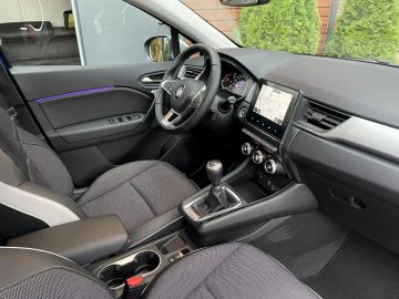 Car image 30