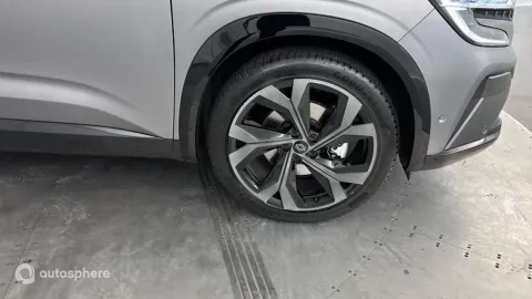 Car image 20