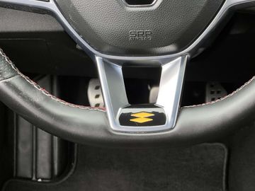 Car image 30