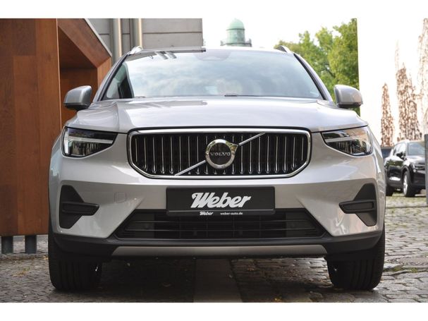 Volvo XC40 B3 Plus 120 kW image number 4