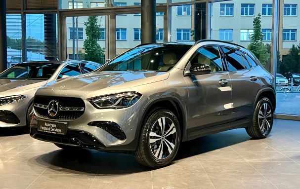 Mercedes-Benz GLA 200 120 kW image number 1