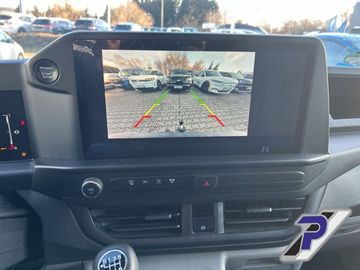 Car image 27