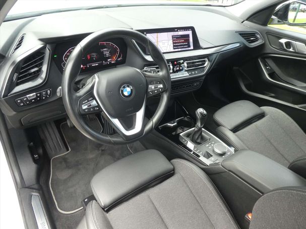 BMW 118i 103 kW image number 9