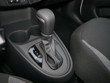 Car image 15