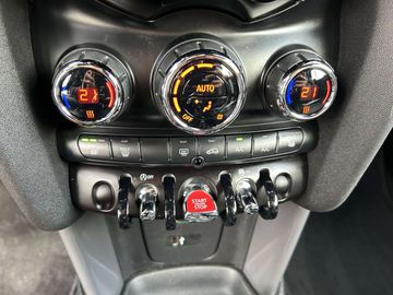 Car image 37