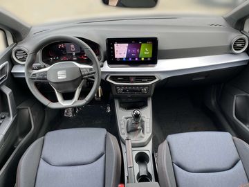 Car image 11