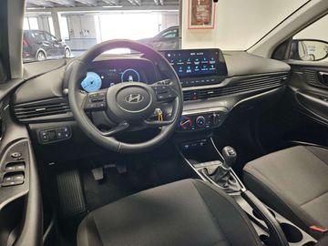 Car image 11