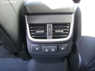 Car image 37