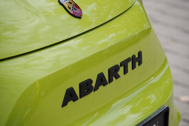 Abarth 500C e 113 kW image number 6