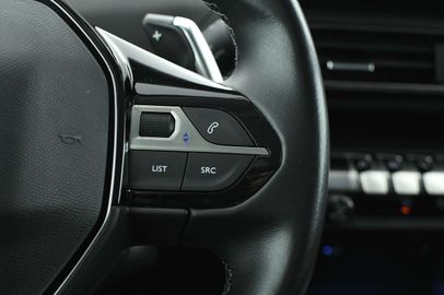 Car image 36