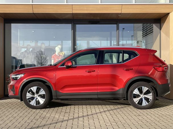 Volvo XC40 Recharge T4 Bright 155 kW image number 4