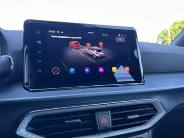 Car image 27
