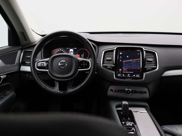 Volvo XC90 T8 AWD Momentum 287 kW image number 8