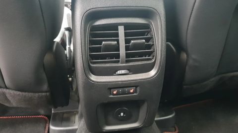 Car image 37